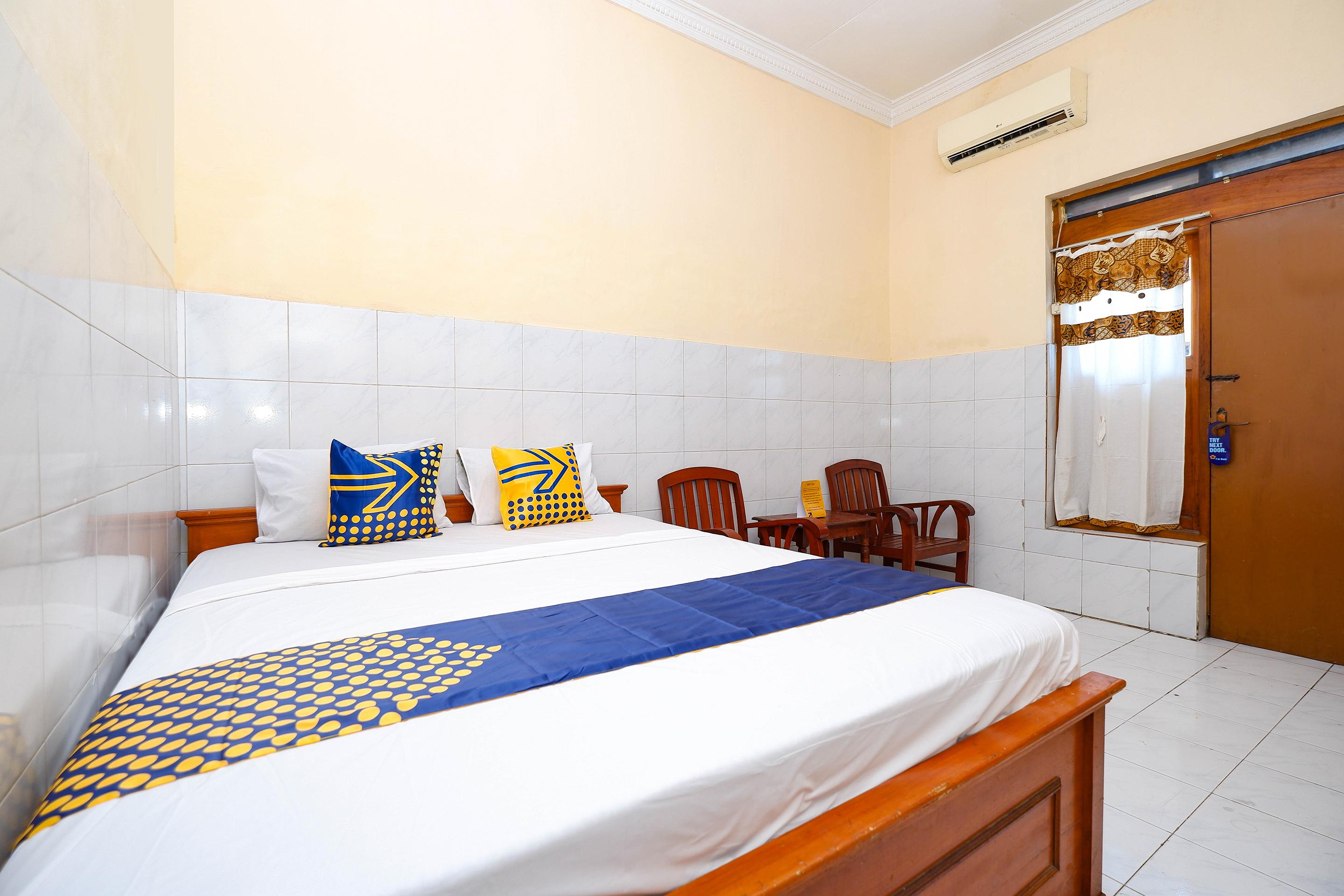 SPOT ON 2011 Hotel Mekar Sari Solo Exterior foto