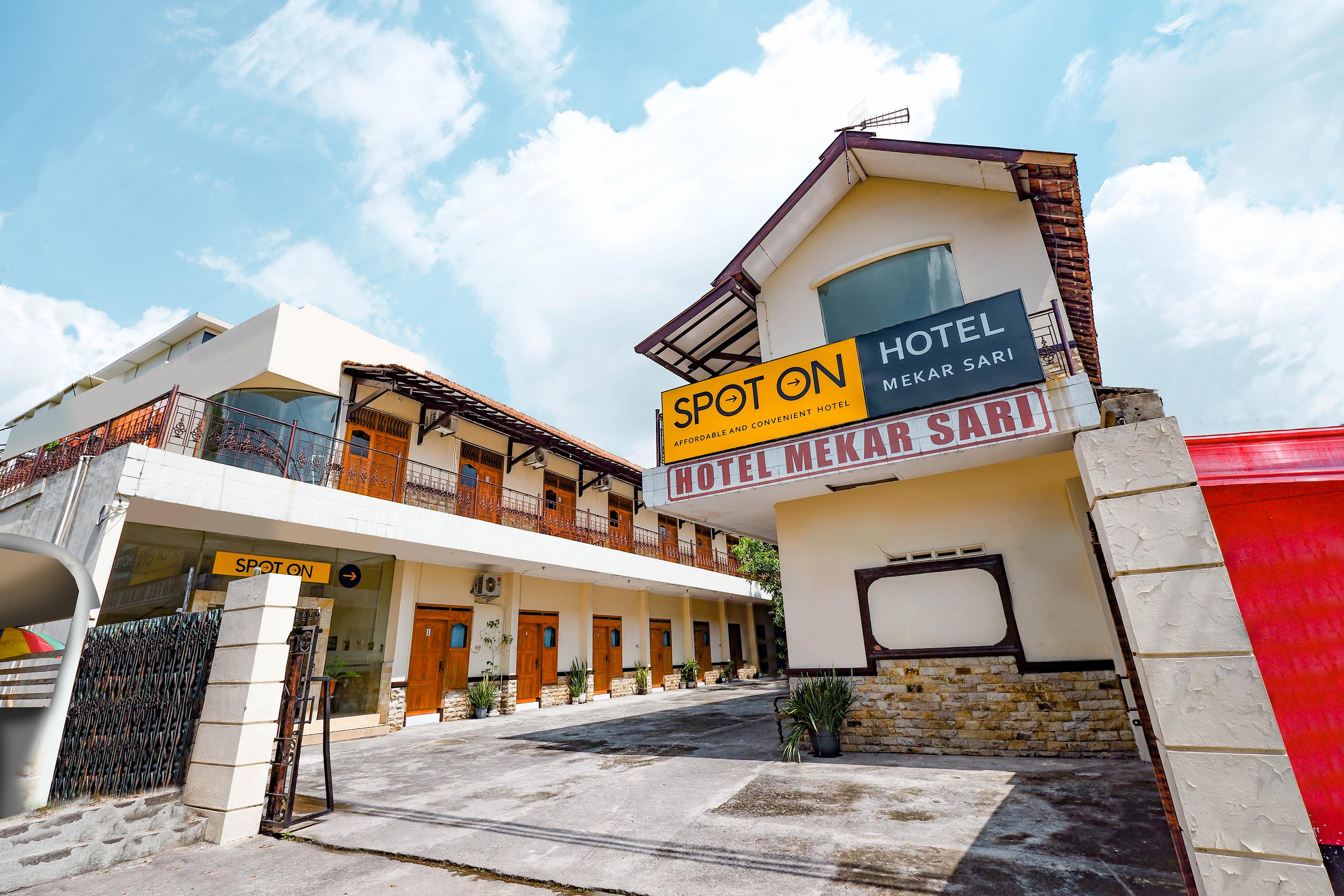 SPOT ON 2011 Hotel Mekar Sari Solo Exterior foto