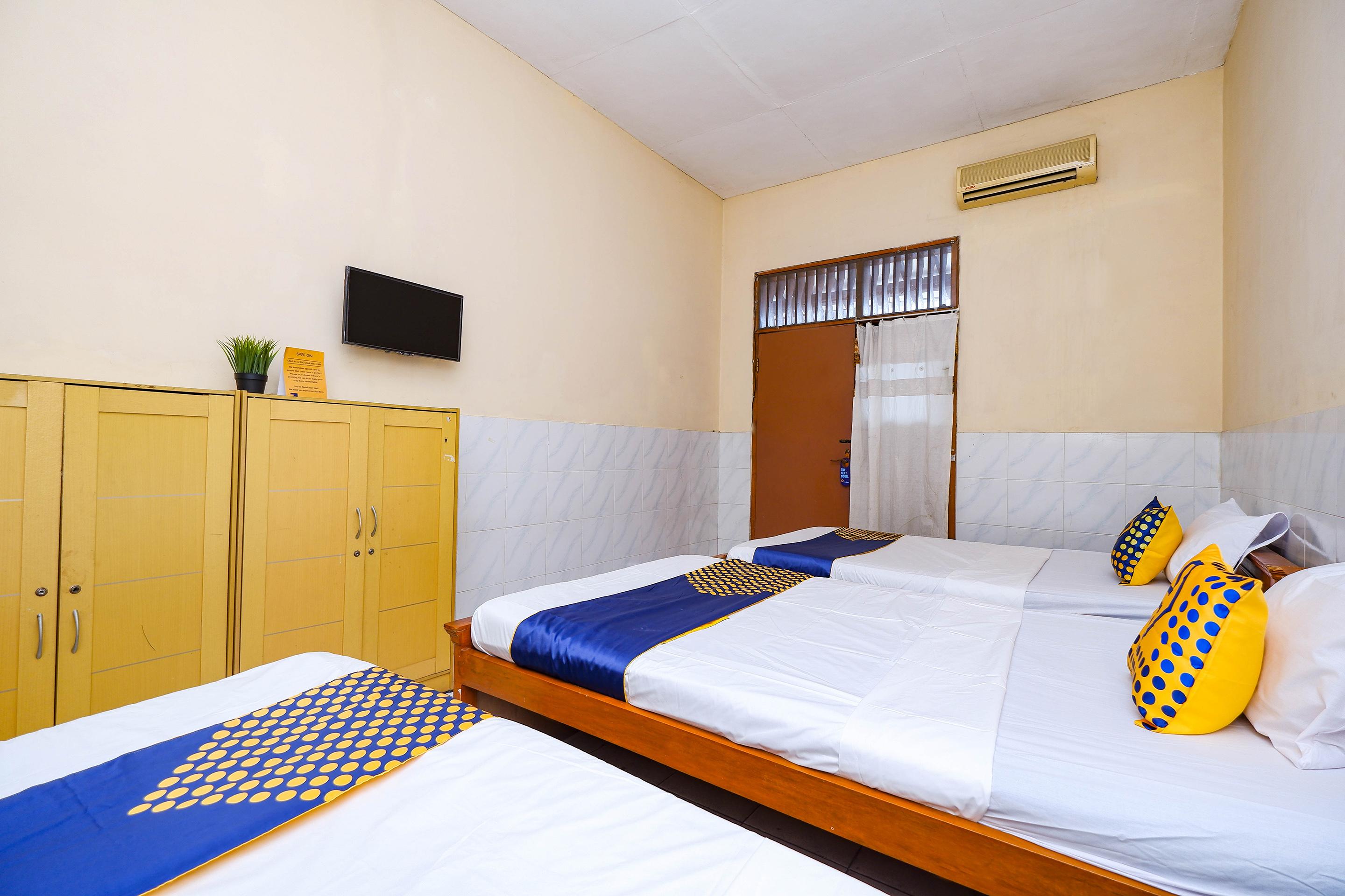 SPOT ON 2011 Hotel Mekar Sari Solo Exterior foto
