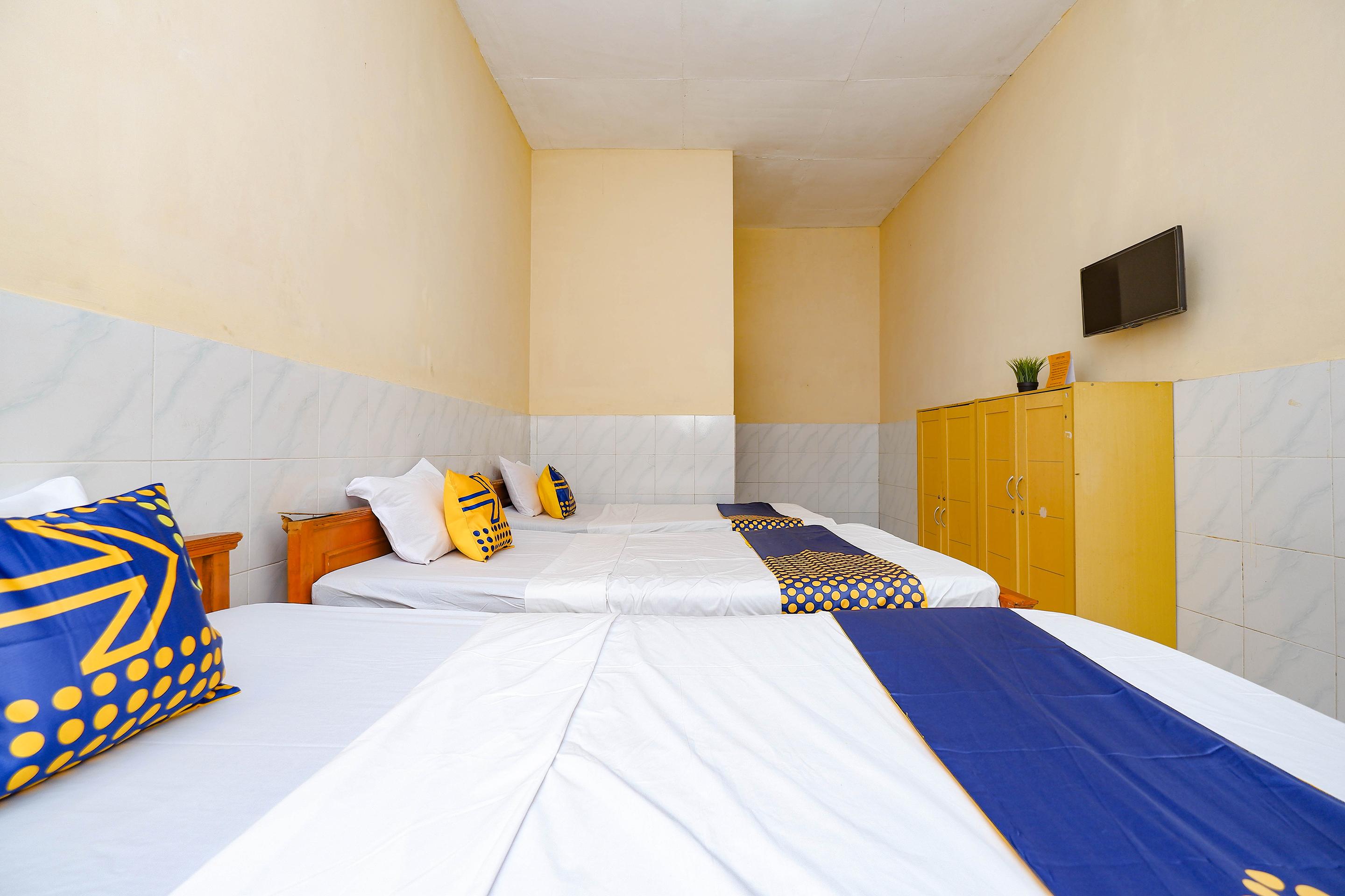 SPOT ON 2011 Hotel Mekar Sari Solo Exterior foto